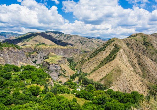 Озеро Севан —  Монастырь Гегард —  Языческий Гарни — Симфония камней - фото 3
