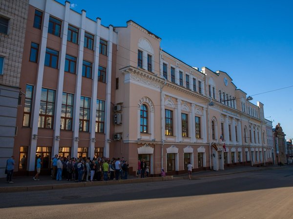 С гидом-историком — по Спасской улице Кирова