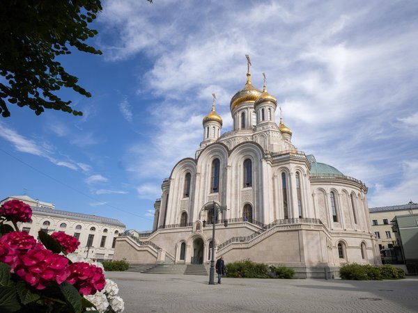 «От Богородицы райский уголок»: экскурсия по Сретенскому монастырю с посещением духовной академии