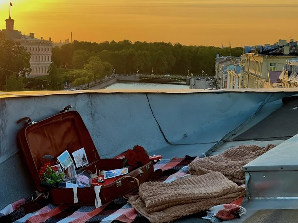 Ретро-пикник на крыше Петербурга