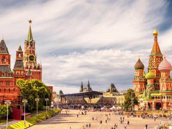 Знаки и символы в архитектуре вокруг Кремля - фото 1