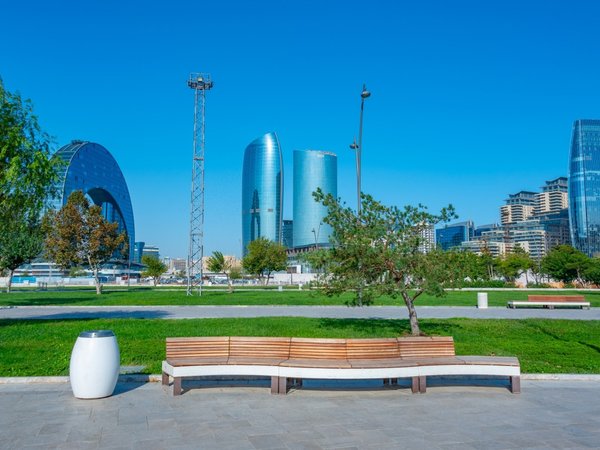 Бакинская мозаика: автопешеходная экскурсия по столице Азербайджана - фото 1