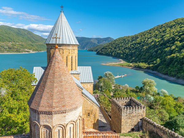 Релакс на воде: к крепости Ананури — на сапборде - фото 2