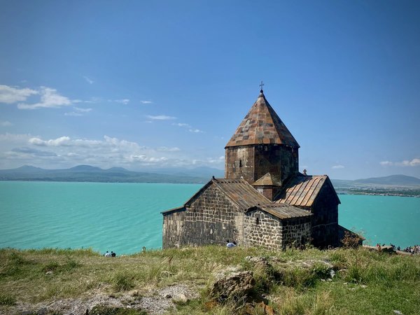 В Грузию и Армению: дегустация вина, мастер-классы и море гор - фото 2
