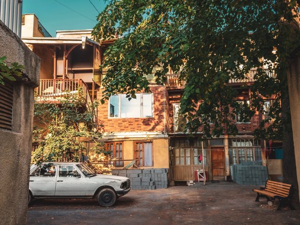 По национальности — Тбилисец! Узнать город через его жителей - фото 1