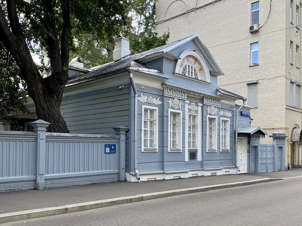 От Девичьего поля до Мухиной горы: прогулка с элементами ребуса