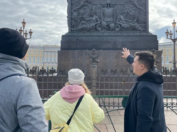 Дворцовая площадь для детей и их родителей - фото 4