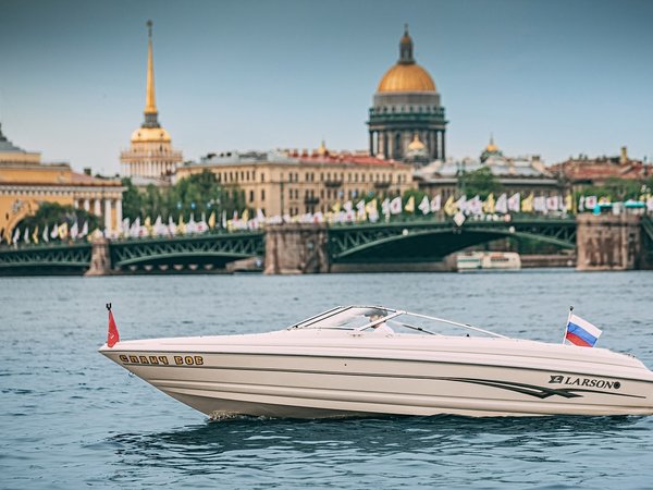 Золотой купол Исаакиевского собора — с воды - фото 3
