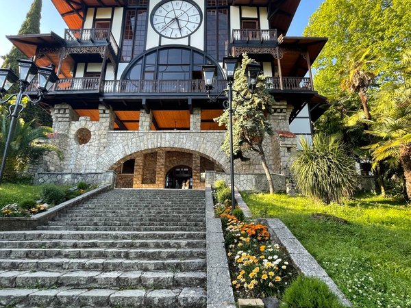 Исторические центры Абхазии (из Сочи) - фото 3