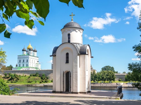 Расширенная обзорная экскурсия по Пскову (на вашем автомобиле) - фото 2