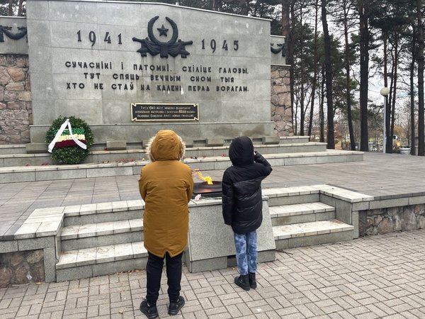 Минск во время фашистской оккупации, Хатынь и Курган Славы - фото 3