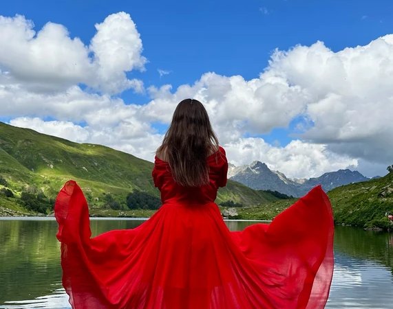 Вода, скалы и чудеса природы: из Гагры — к озеру Рица