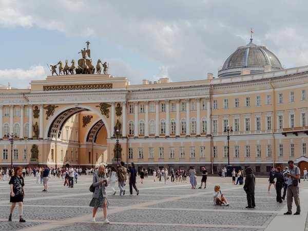 Индивидуальная иммерсивная прогулка по центру Петербурга - фото 2