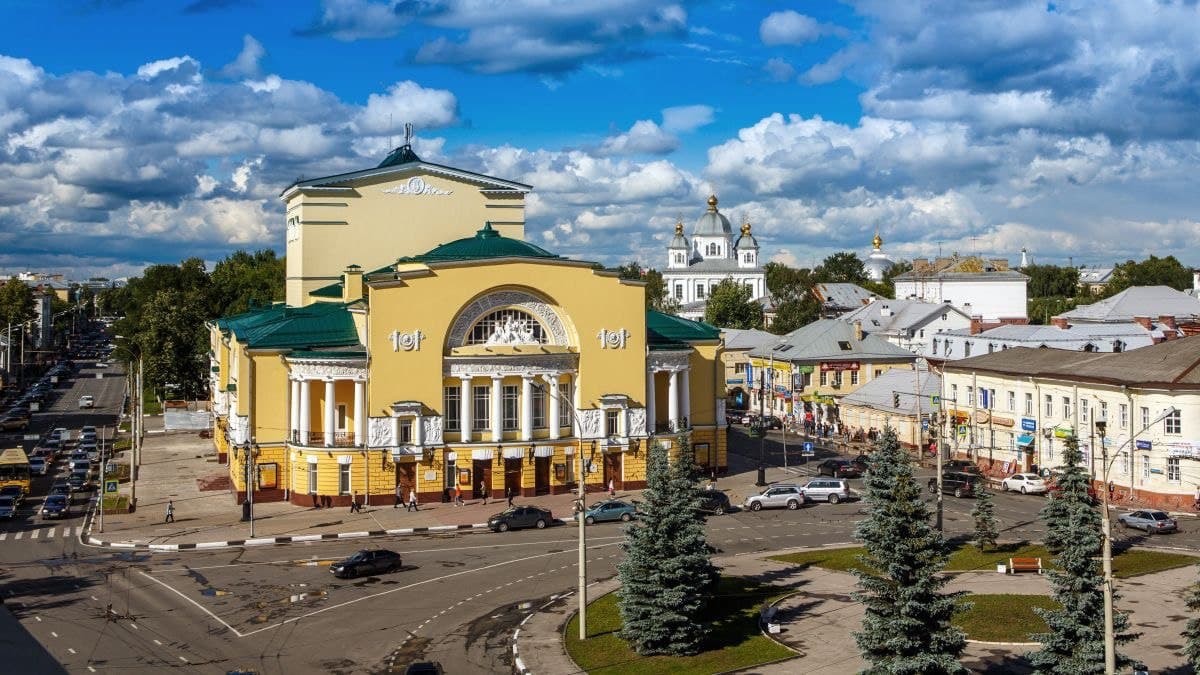 Ярославль величеством сияющий