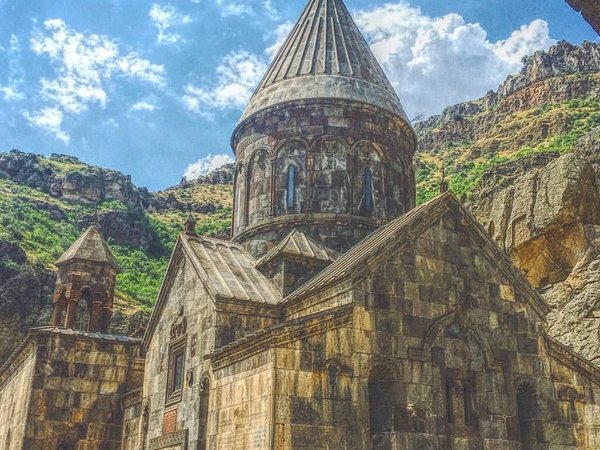 Самые яркие места Армении за 5 дней: Ереван, Севан, Дилижан и древние храмы - фото 2