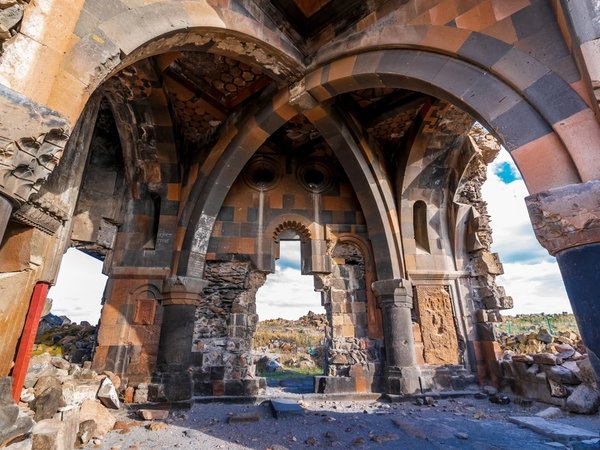 Нетипичная Армения и день в Турции: Гюмри, Ахалкалаки, Ани и Карс только для вас - фото 3