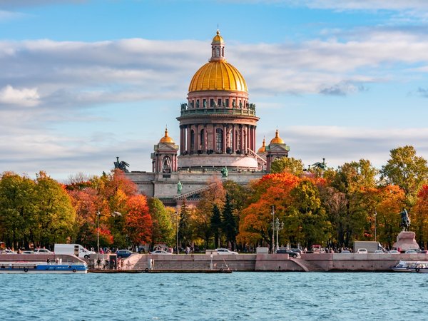 Автобусный тур из Казани в Петербург: главные места Северной столицы, Царское Село и Кронштадт - фото 1