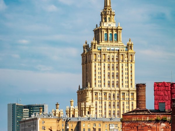 Высотки Москвы: от сталинских до современных - фото 3