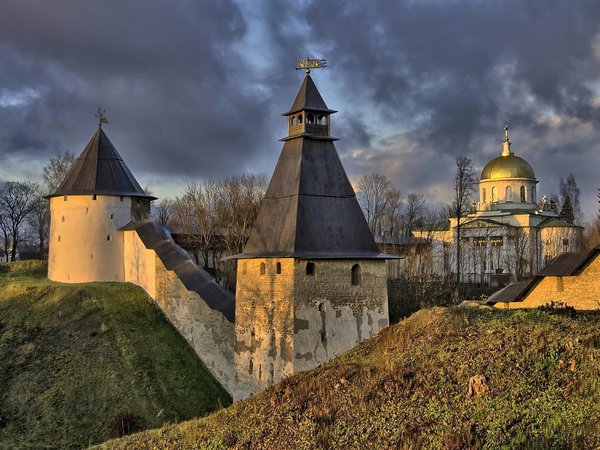 Изборск и Печоры: хранители древнего наследия (на вашем авто) - фото 4