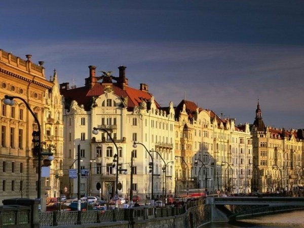 Трансфер + экскурсия по главным местам чешской столицы - фото 1