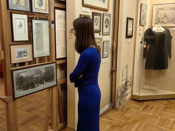 В музей театрального и музыкального искусства вместе с гидом - фото 4