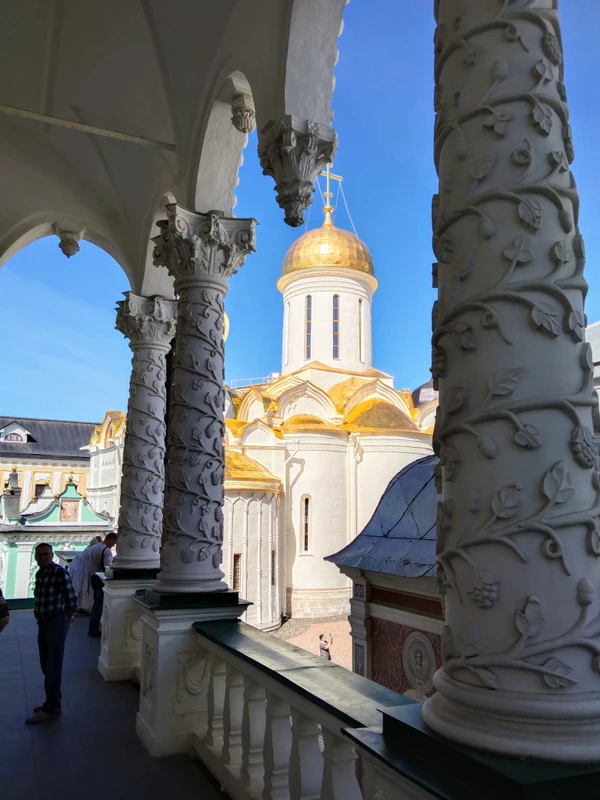 Путешествие по земле святого Сергия — с художником и реставратором