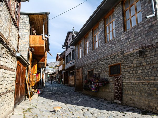 Средневековый Азербайджан: мавзолей Дири Баба и деревня Лагич - фото 3