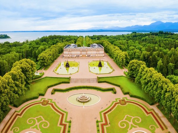 Дворец Херренкимзе: баварский Версаль на озере - фото 2