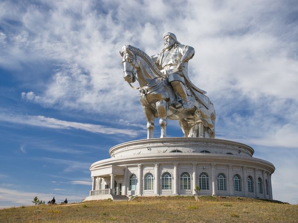 Путешествие на родину Чингисхана: Улан-Батор и нацпарк «Горхи-Тэрэлж» - фото 2