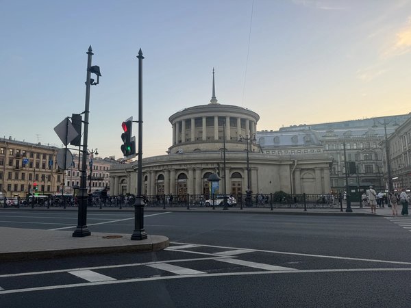 Петербургский метрополитен: обзорная экскурсия по историческим станциям метро - фото 3