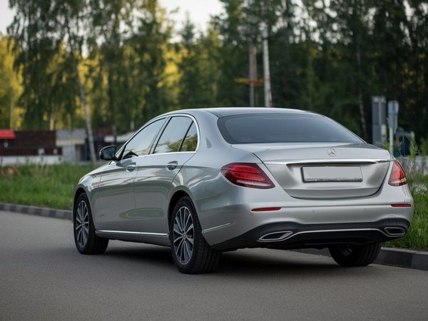 Трансфер из аэропорта в Сочи на автомобиле Mercedes-Benz E-Class - фото 3