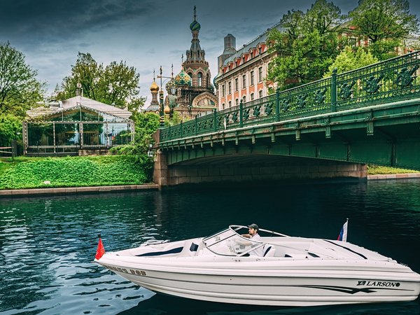 На премиальном катере — по акватории Невы через реку Карповка - фото 4