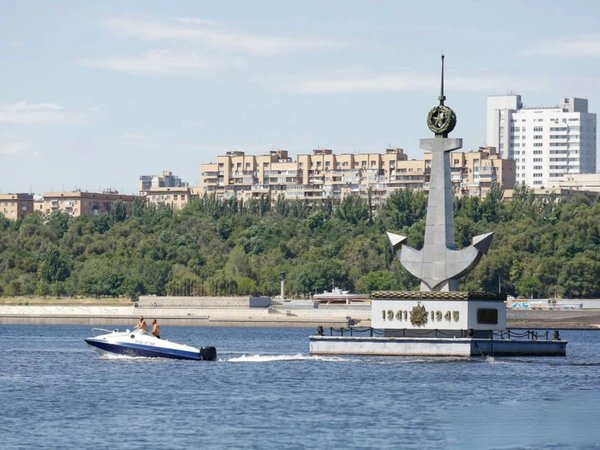 Из Волгограда к ГЭС на катере - фото 3
