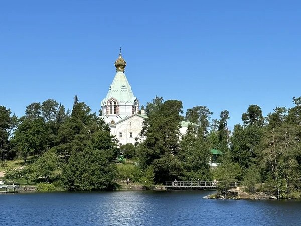 Классика Ладоги: шхеры и Валаам — на катере