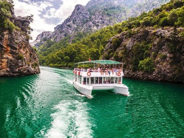 Зелёный каньон: водная прогулка, купание и обед у озера - фото 4