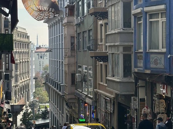 По району Бейоглу с аудиогидом - фото 4