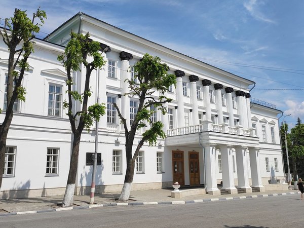 Пешеходная экскурсия по Музейному кварталу Ульяновска