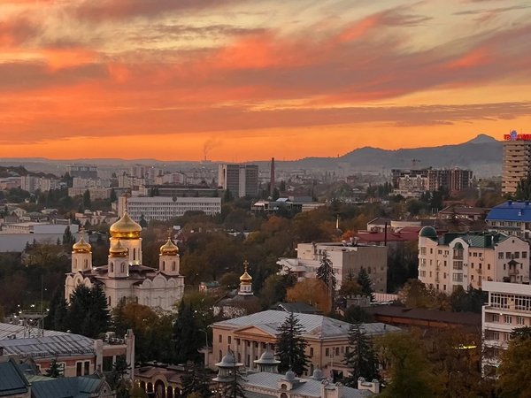 Пятигорск: «Цветник», горы, Лермонтов и мороженое - фото 1