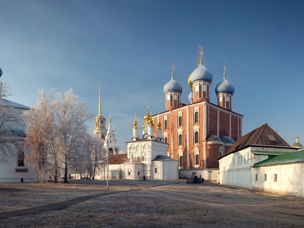 В Рязань из Москвы по Коломенскому тракту: древние замки, Солотча и «Рыбацкая деревня» - фото 1
