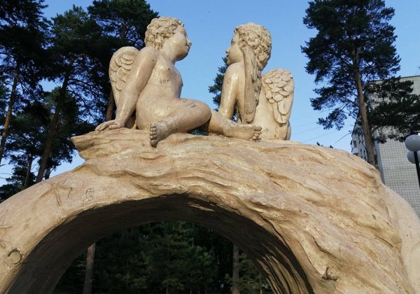 В гостях у сказки: прогулка по улице Богдана Хмельницкого