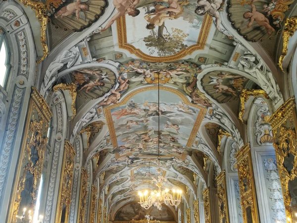 В сердце римской аристократии: палаццо Дориа-Памфили