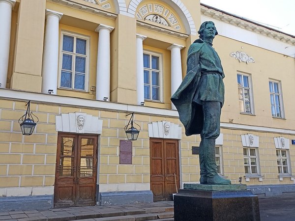За каждым успешным мужчиной стоит великая женщина - фото 2