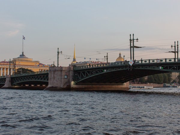 Полуденный выстрел у Петропавловской крепости - фото 4