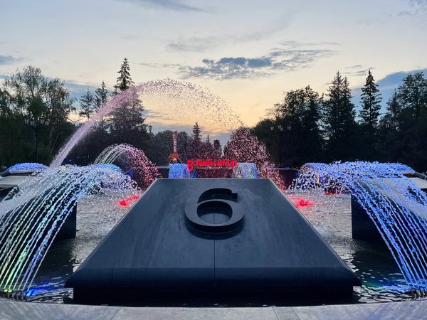 Уфа в огнях и музыке фонтанов - фото 1