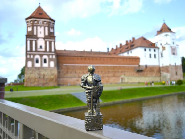 Средневековые замки и усадьбы художников: путешествие по четырём городам Беларуси