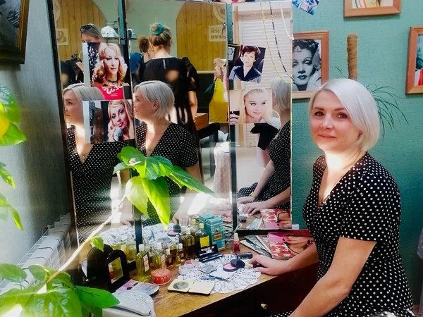 Мода советской эпохи: косметика и парфюмерия
