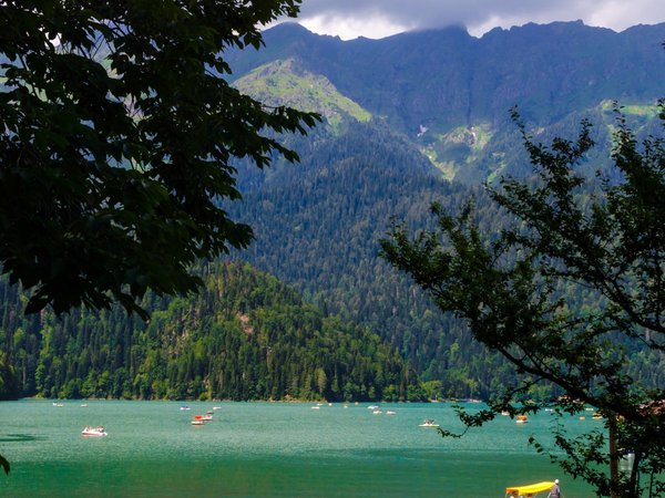 Экскурсия из Сочи в Абхазию: Гагра, Рица, Новый Афон