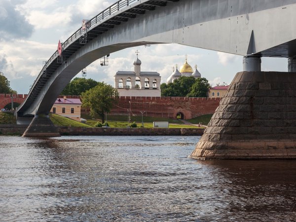 Ярославово дворище и Великий мост: археологическая прогулка + музей - фото 1