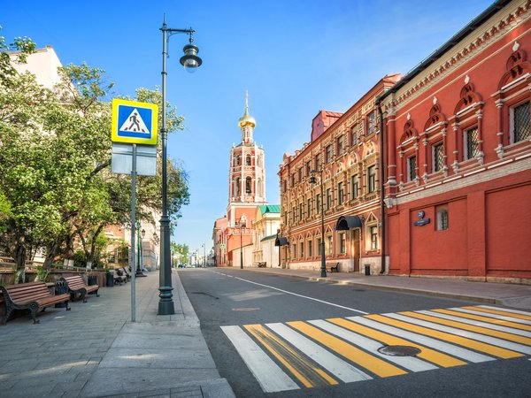 Нескучная прогулка по московским переулкам: между Тверской и Петровкой
