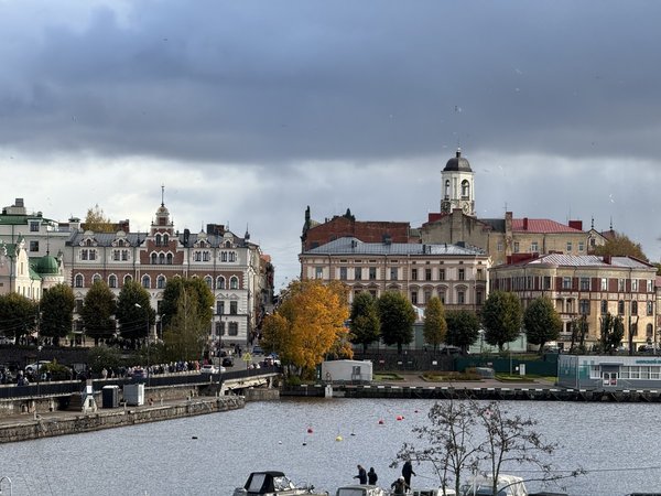 Из Петербурга — в старинный Выборг - фото 3